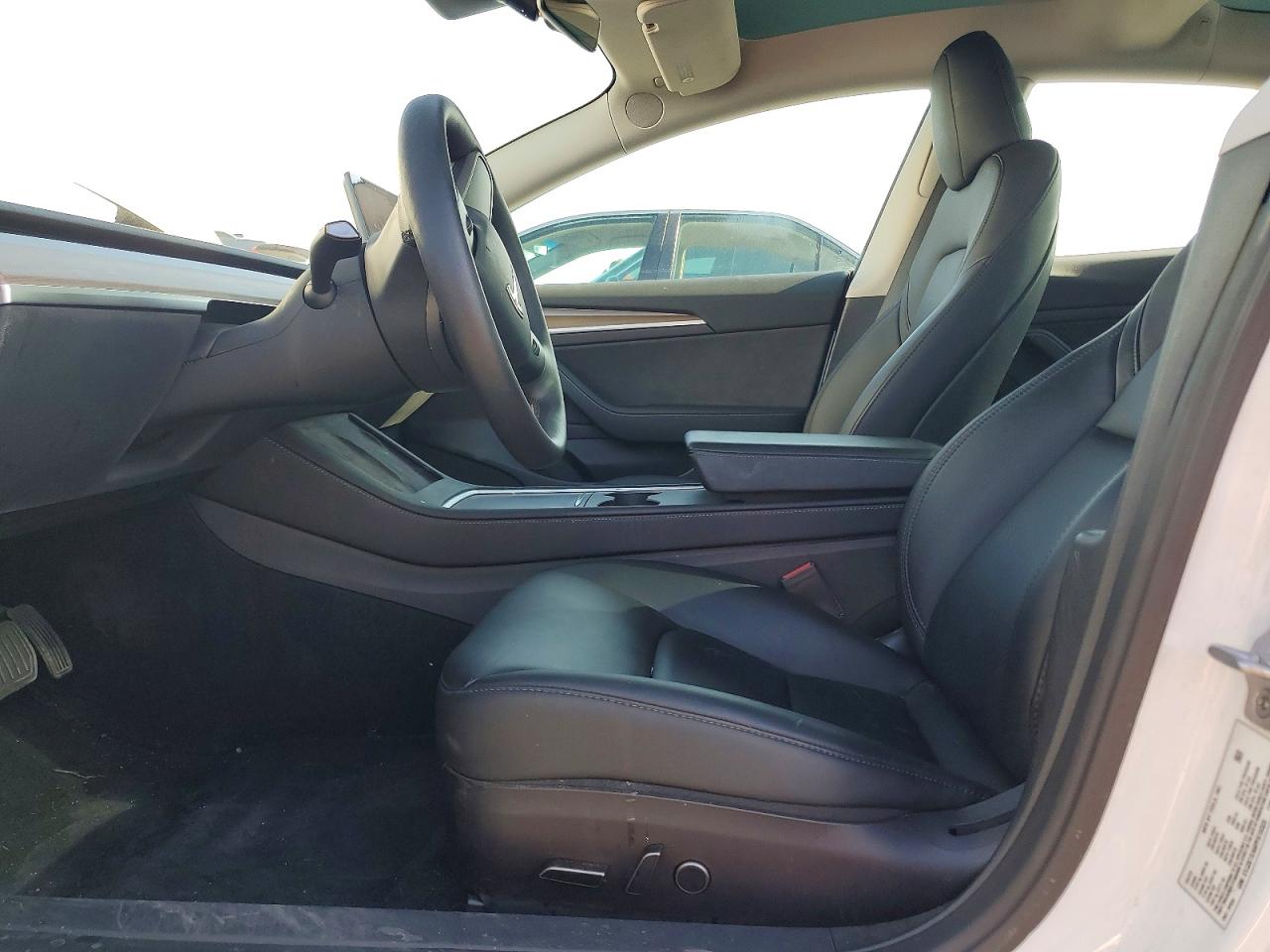 Tesla Model 3 2023 White